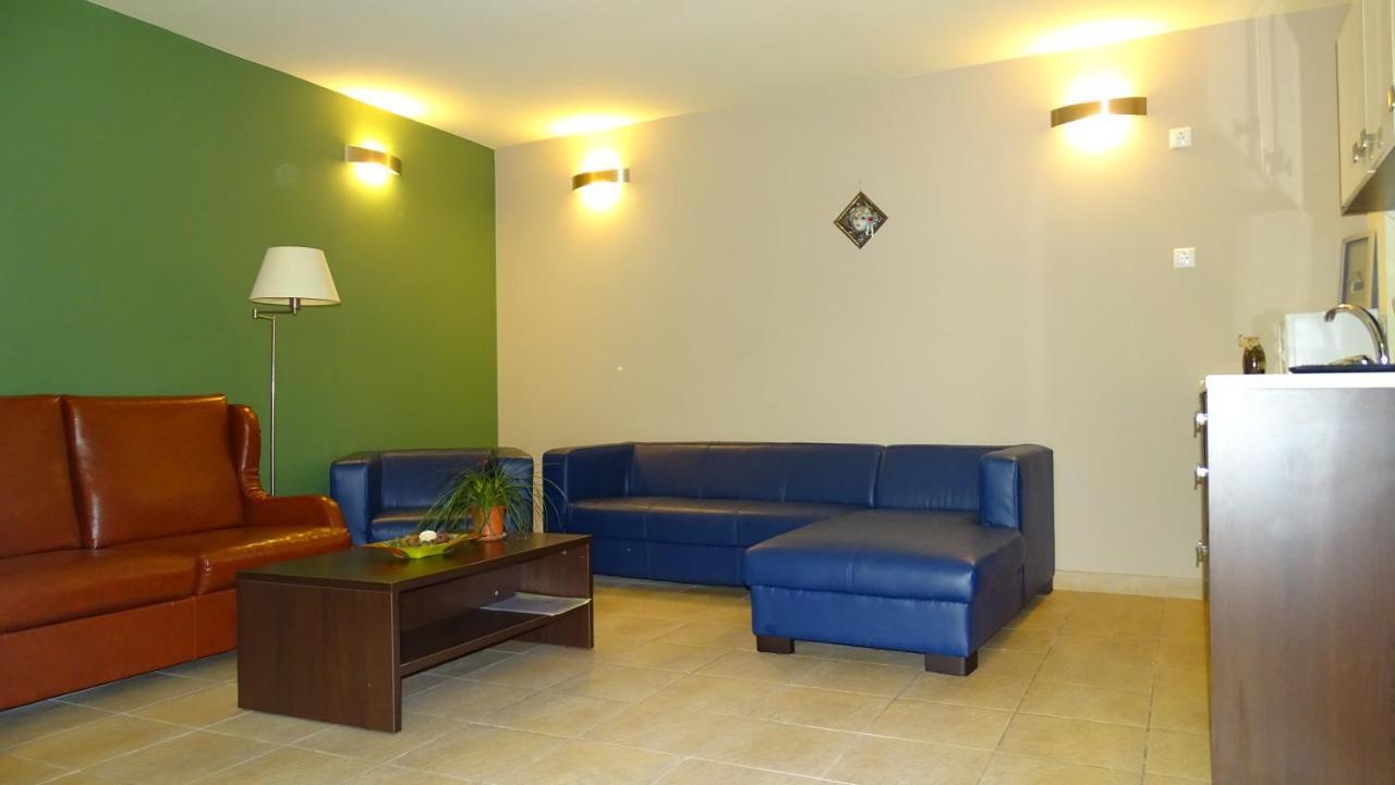 Casa Elysee Hotel Deva Luaran gambar